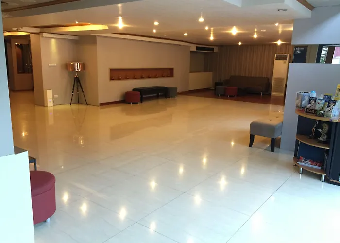 Oyo 796 Paradise Sukhumvit 酒店 3*