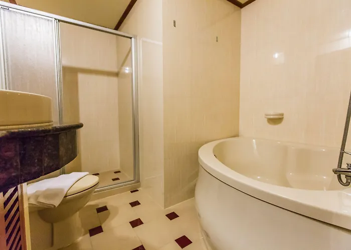 Oyo 796 Paradise Sukhumvit 酒店 3*