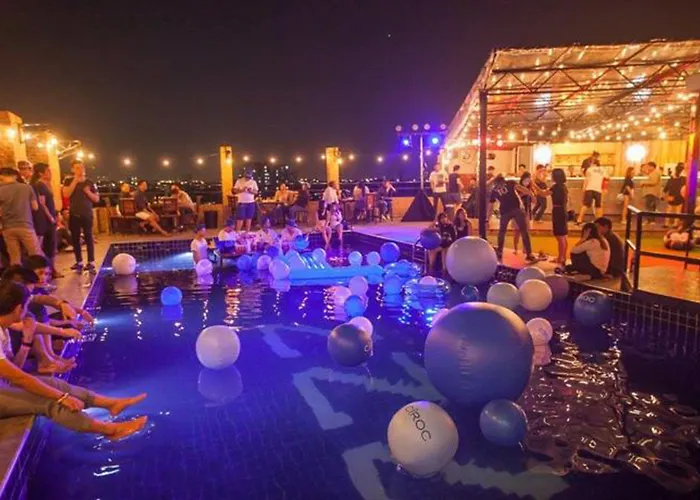 Oyo 796 Paradise Sukhumvit 曼谷