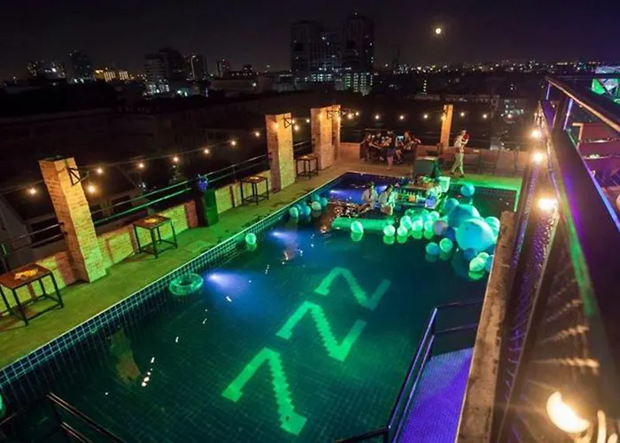 Oyo 796 Paradise Sukhumvit 酒店 3*