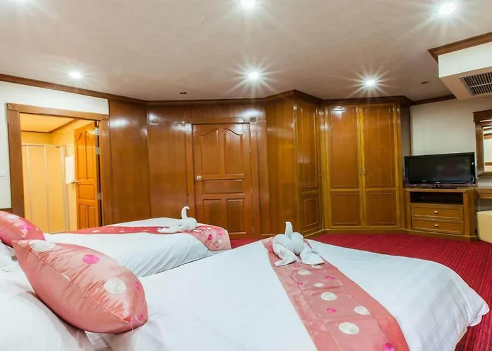 Oyo 796 Paradise Sukhumvit