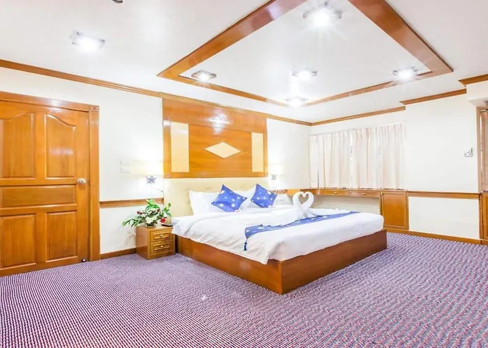 Oyo 796 Paradise Sukhumvit מלון 3*