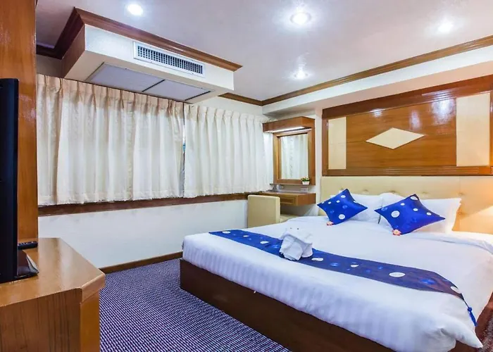 Oyo 796 Paradise Sukhumvit בנגקוק